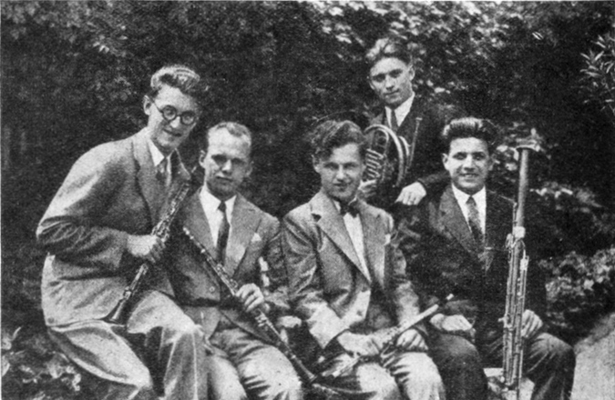 A 1931 photograph of the Prague Wind Quintet, holding (left to right) oboe, clarinet, flute, French horn, and bassoon